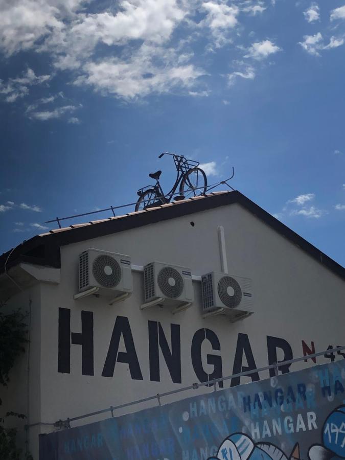 Hangar Apartments Ізола Екстер'єр фото