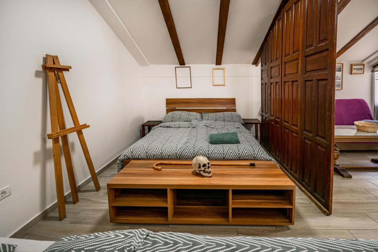 Hangar Apartments Ізола Екстер'єр фото
